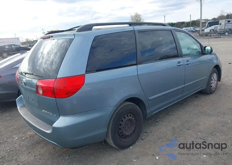 2010 Toyota Sienna Le from USA, damaged, VIN 5TDKK4CC9AS302868